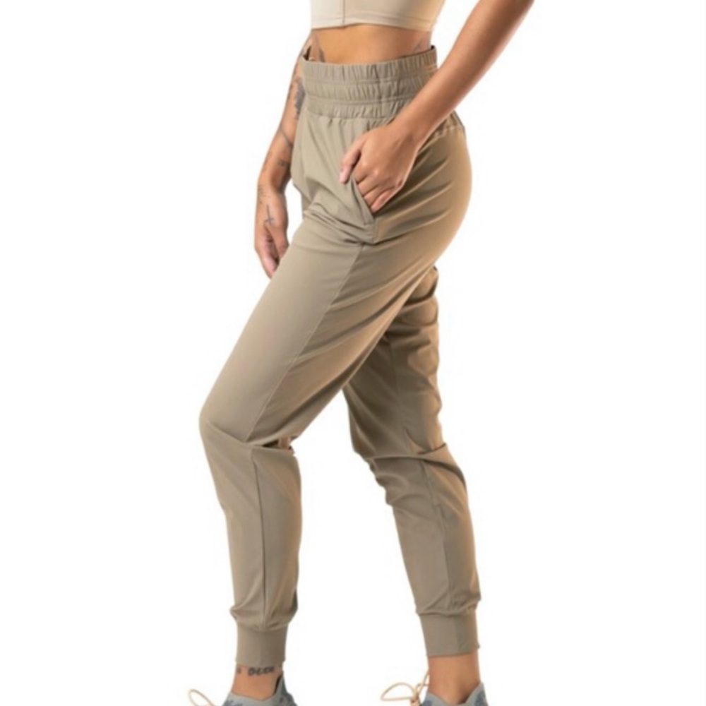 Balance Athletica Swift Jogger